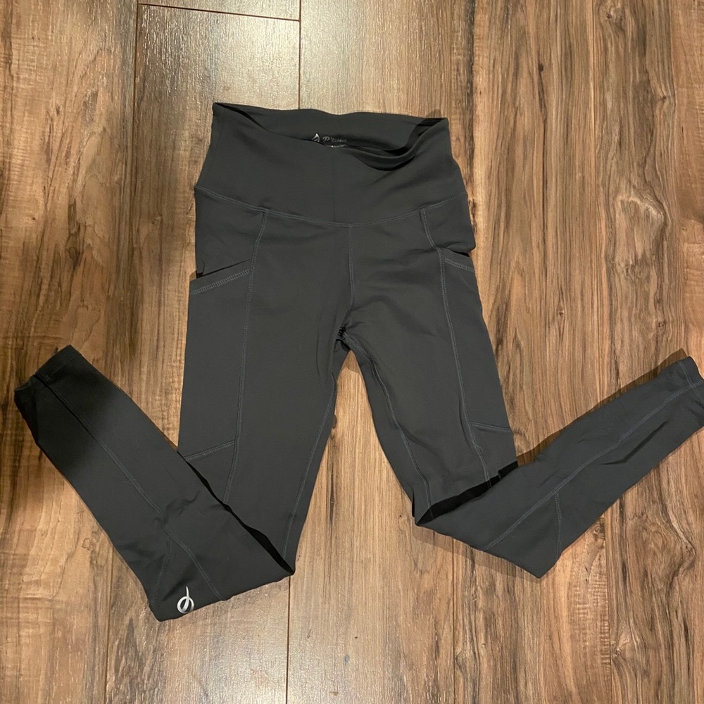 Ptula workout leggings